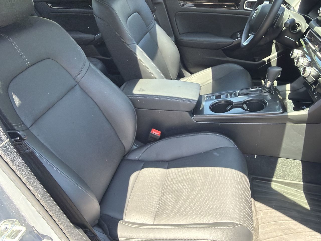 2025 Honda Civic Hybrid in Oakville, Ontario
