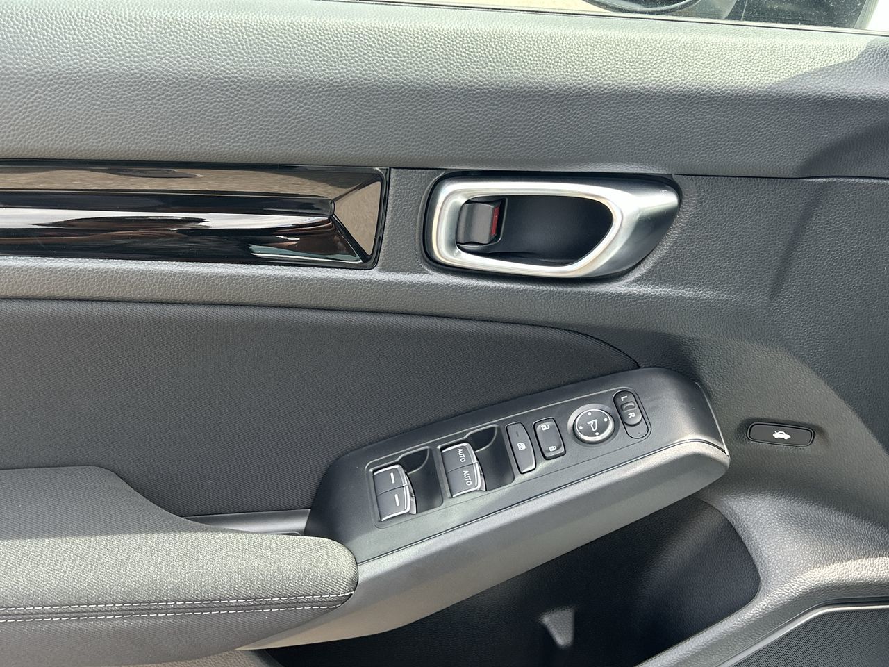 2026 Honda Civic Hybrid in Oakville, Ontario