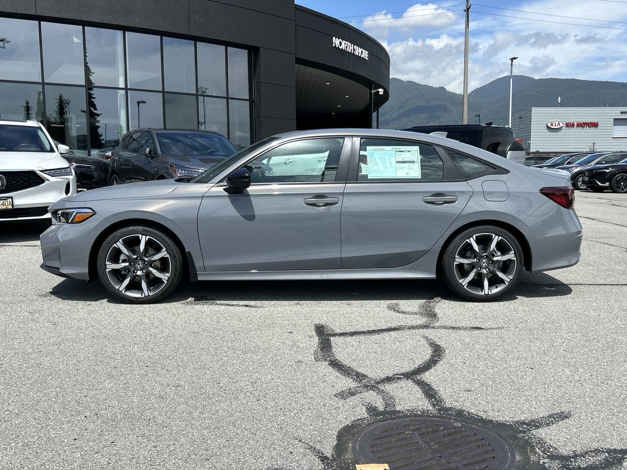 2026 Honda Civic Hybrid in Oakville, Ontario