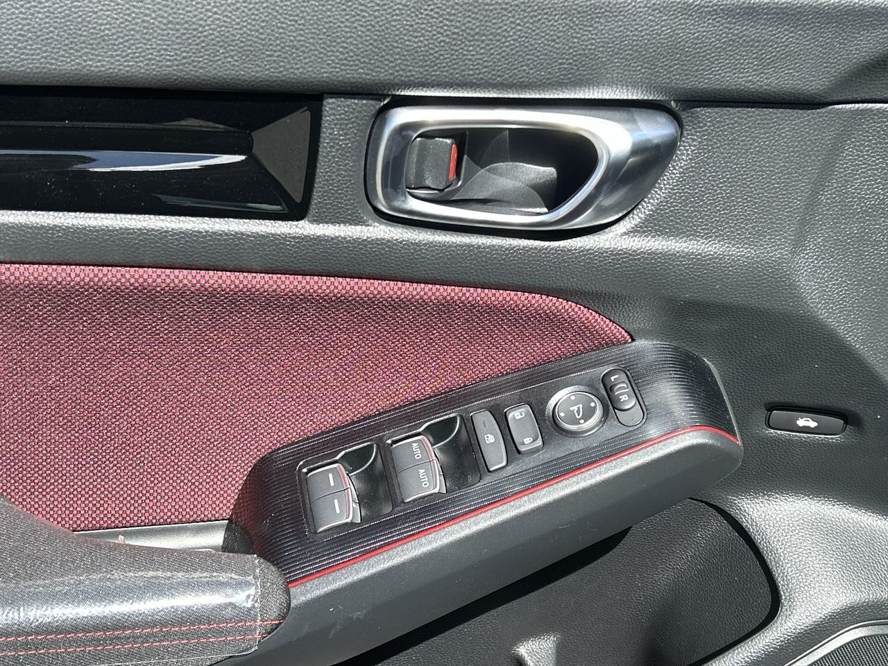 2025 Honda Civic SI in Oakville, Ontario