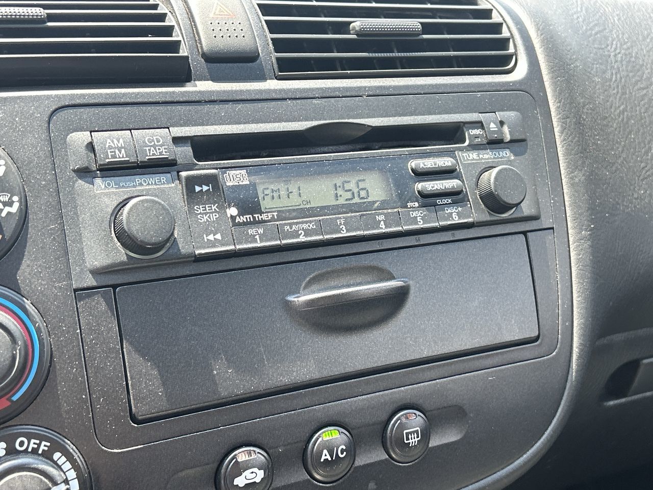 2004 Honda Civic in Oakville, Ontario
