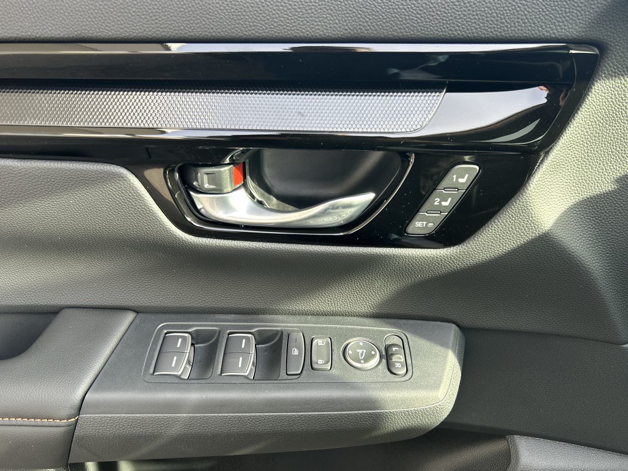 2025 Honda CR-V HYBRID in Oakville, Ontario