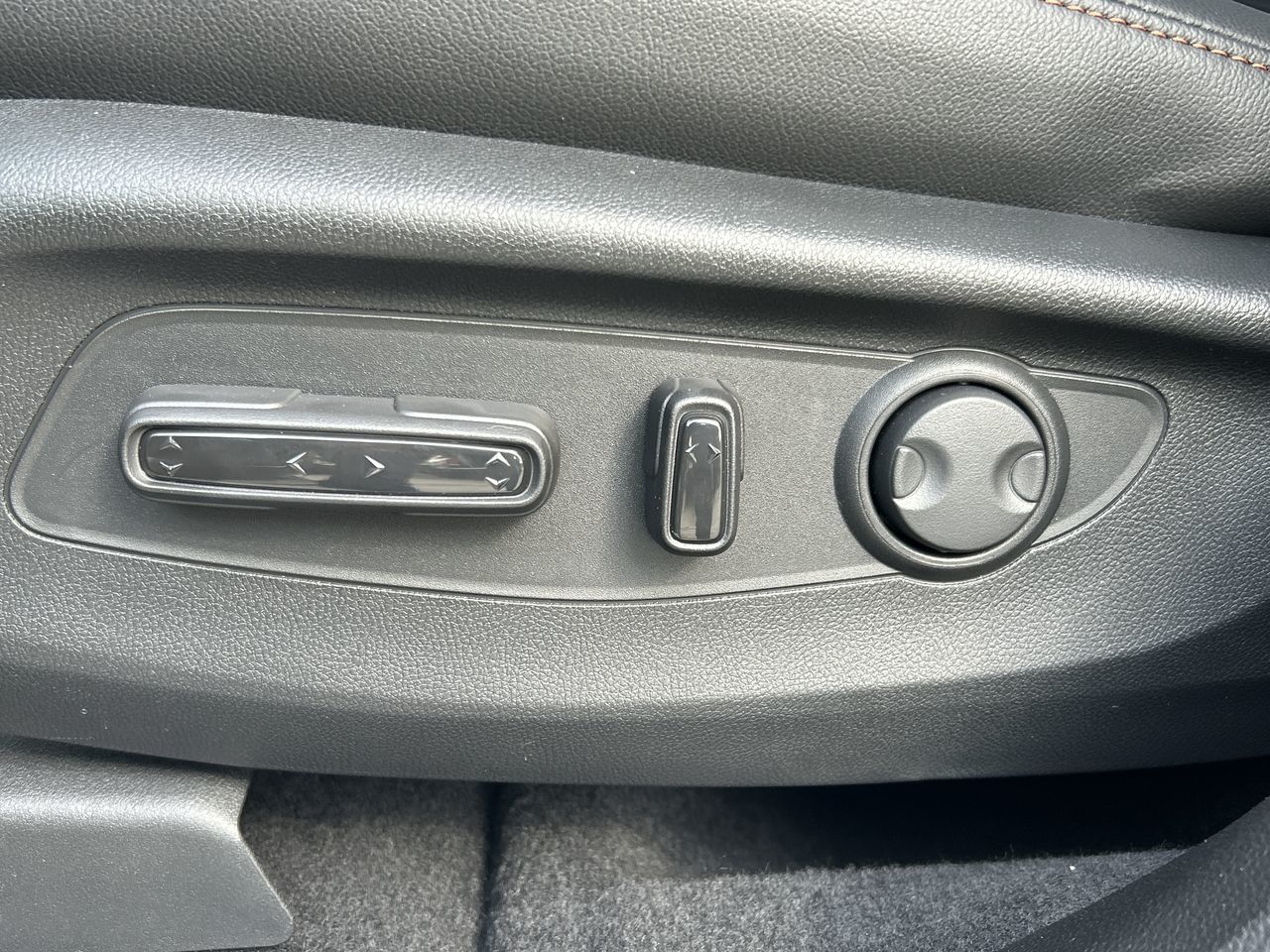 2025 Honda CR-V HYBRID in Oakville, Ontario