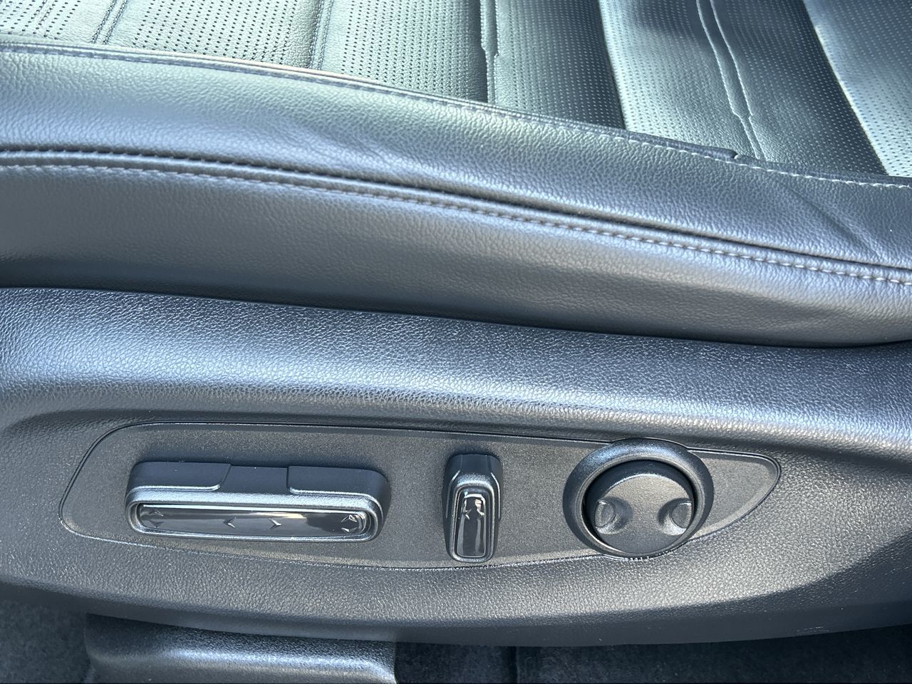 2023 Honda CR-V in Oakville, Ontario