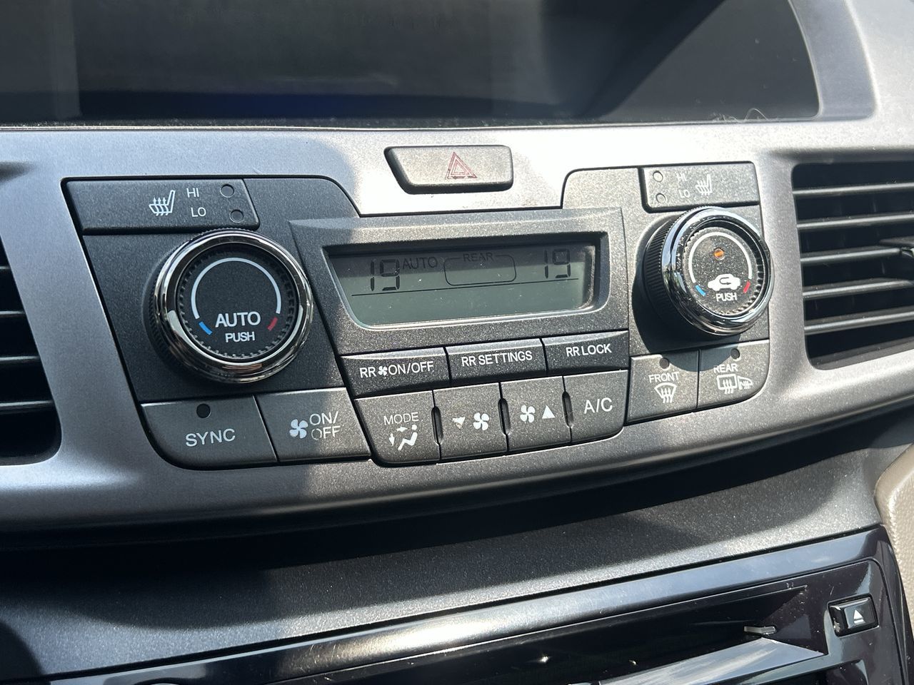2014 Honda Odyssey in Oakville, Ontario