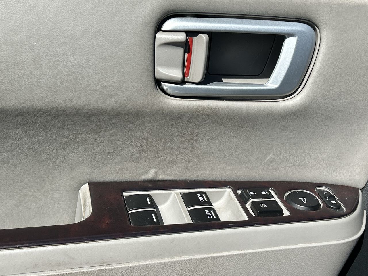 2010 Honda Pilot in Oakville, Ontario