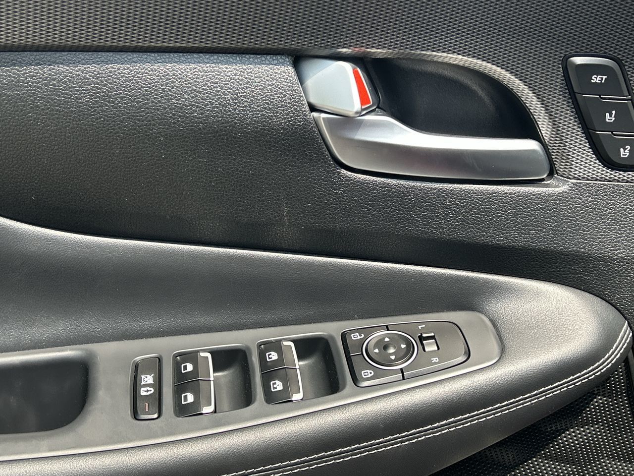 2019 Hyundai Santa Fe in Oakville, Ontario