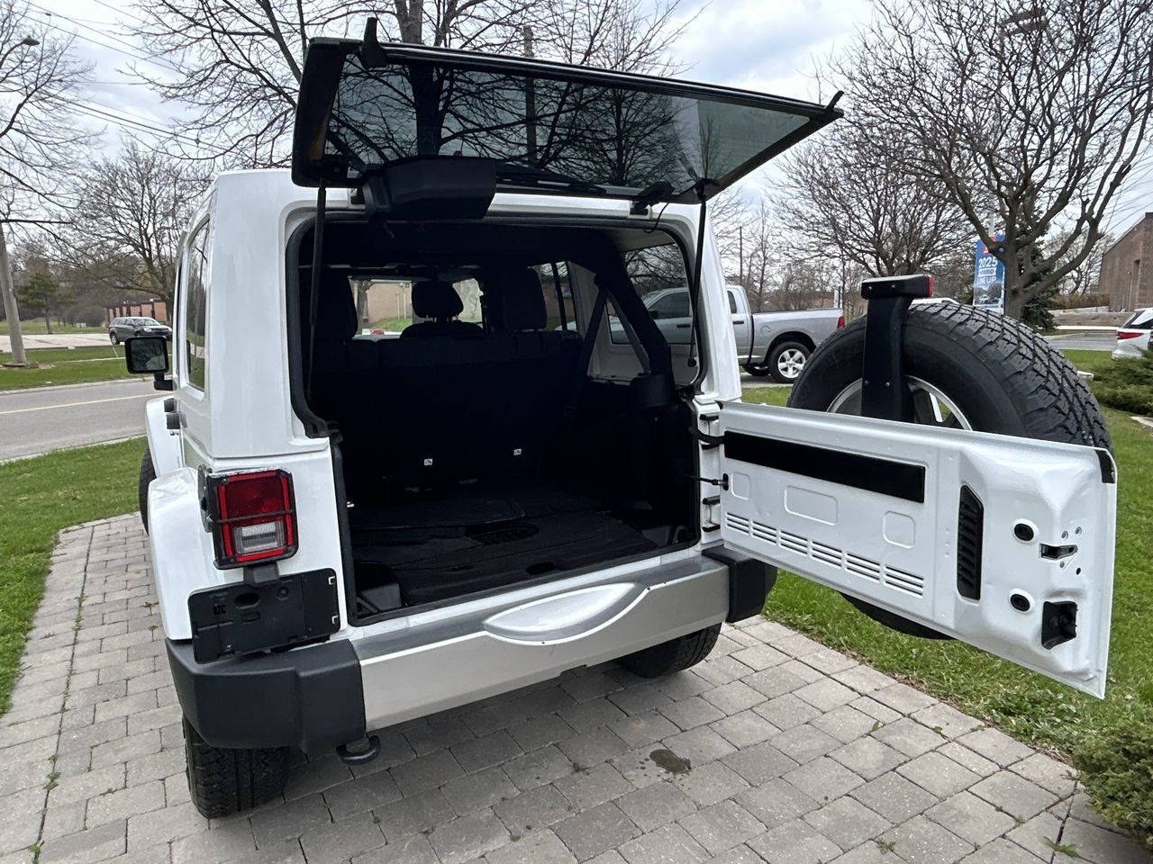 2018 Jeep Wrangler in Oakville, Ontario