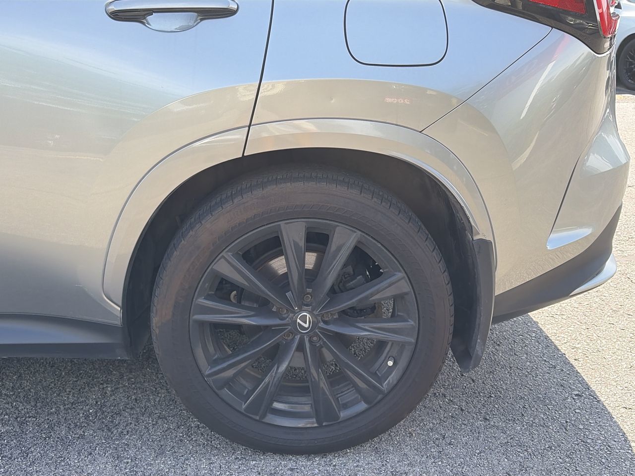 Lexus NX  2022 à Oakville, Ontario