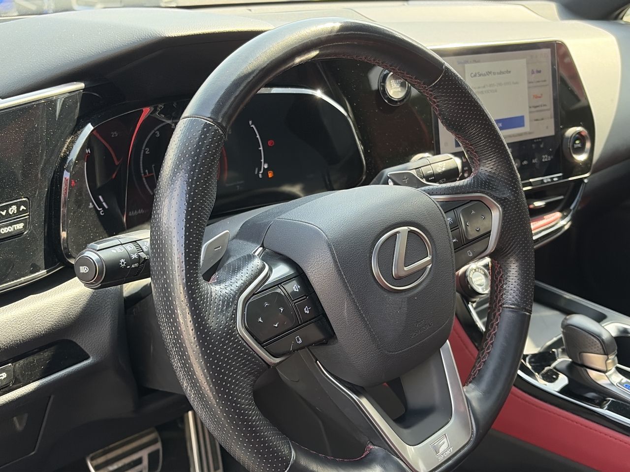 Lexus NX  2022 à Oakville, Ontario