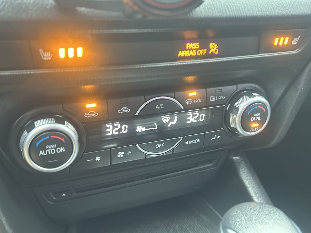 Mazda 3  2016 à Oakville, Ontario