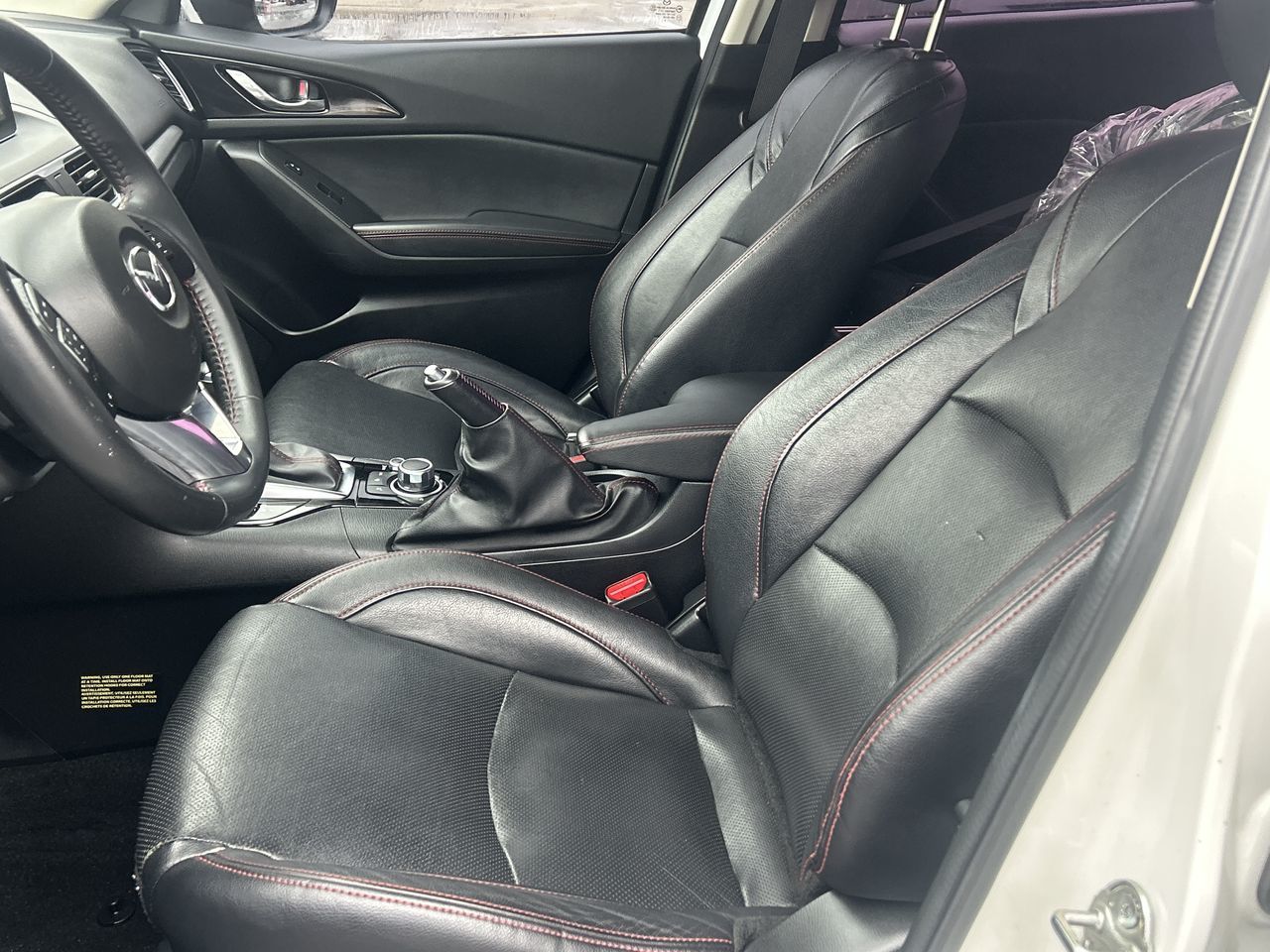 Mazda 3  2016 à Oakville, Ontario