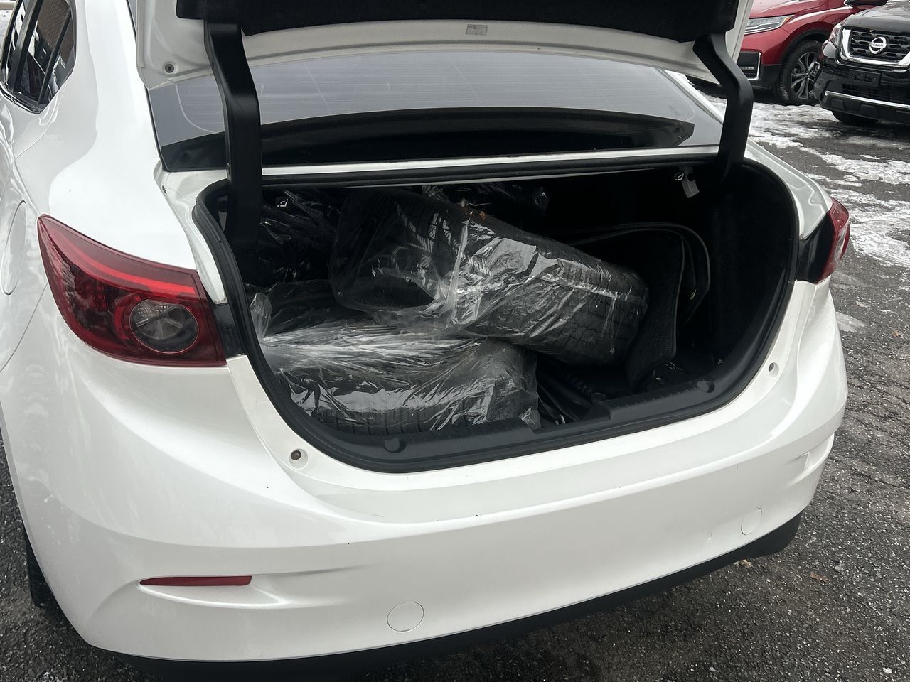 Mazda 3  2016 à Oakville, Ontario