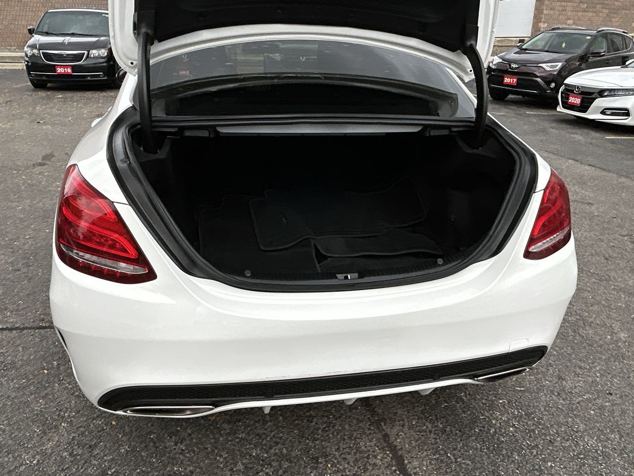 2017 Mercedes-Benz C300