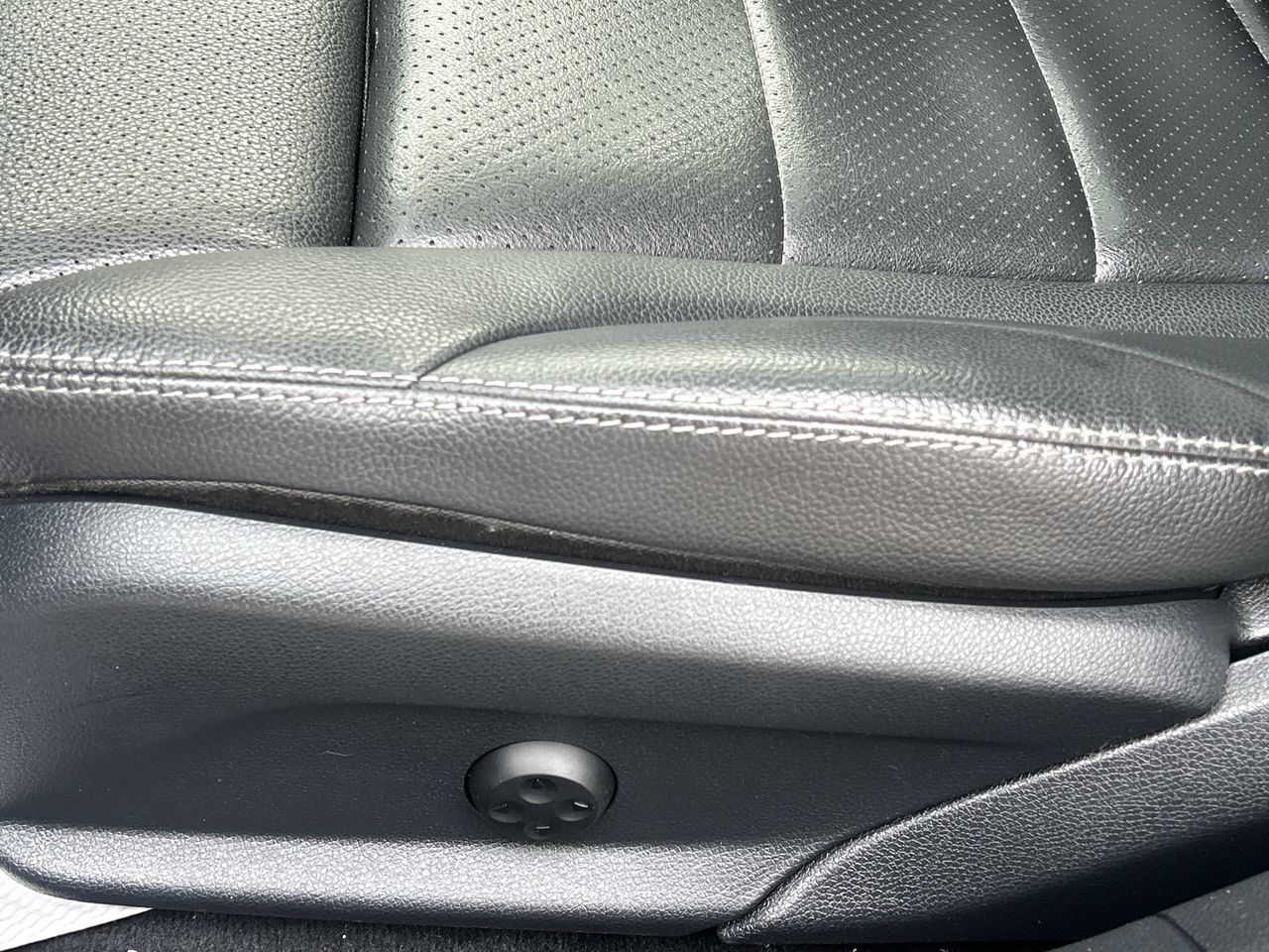 2021 Mercedes-Benz C300