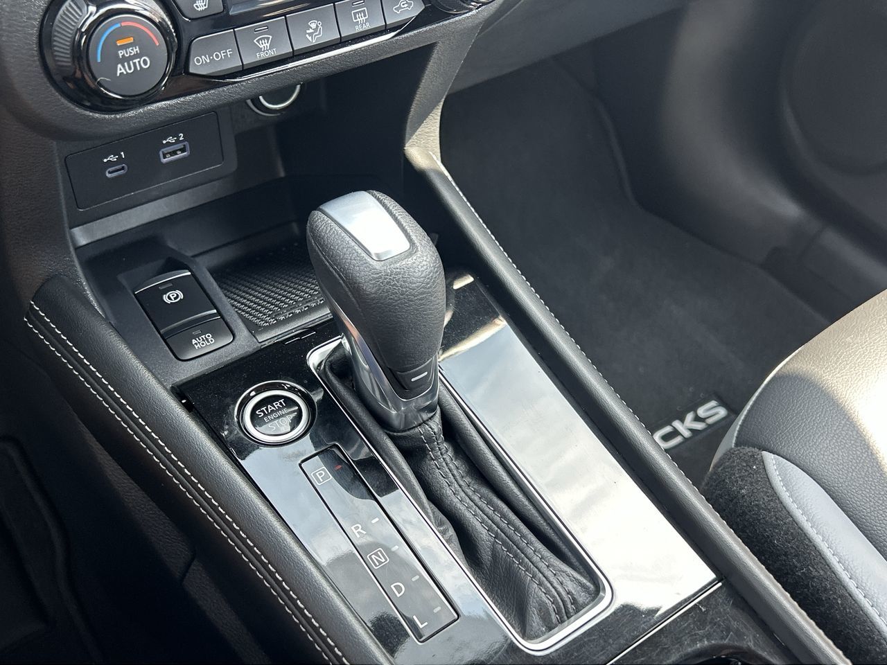 2023 Nissan Kicks in Oakville, Ontario