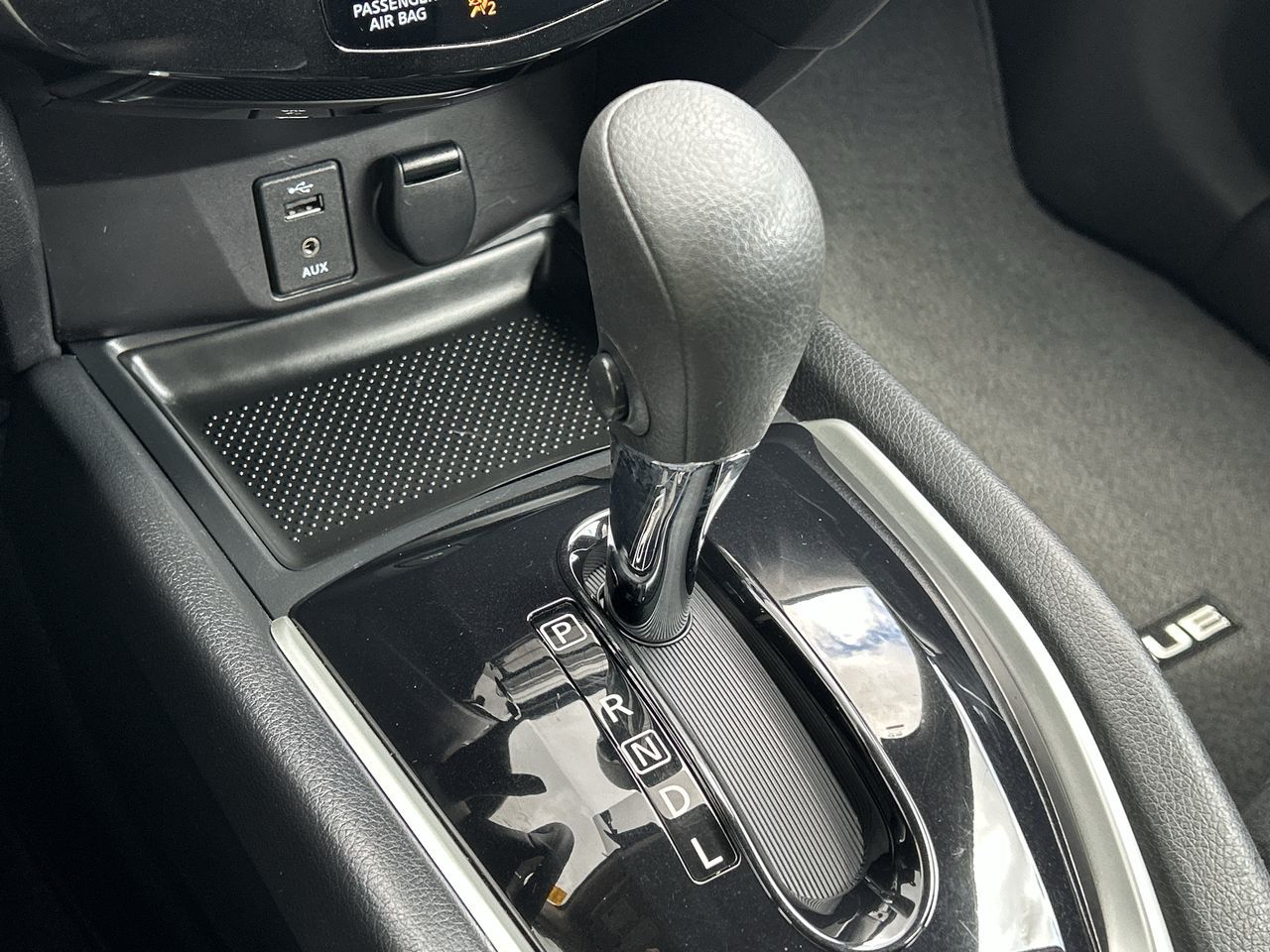 2016 Nissan Rogue in Oakville, Ontario