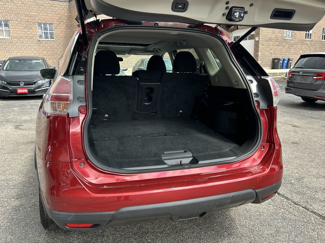 2016 Nissan Rogue in Oakville, Ontario