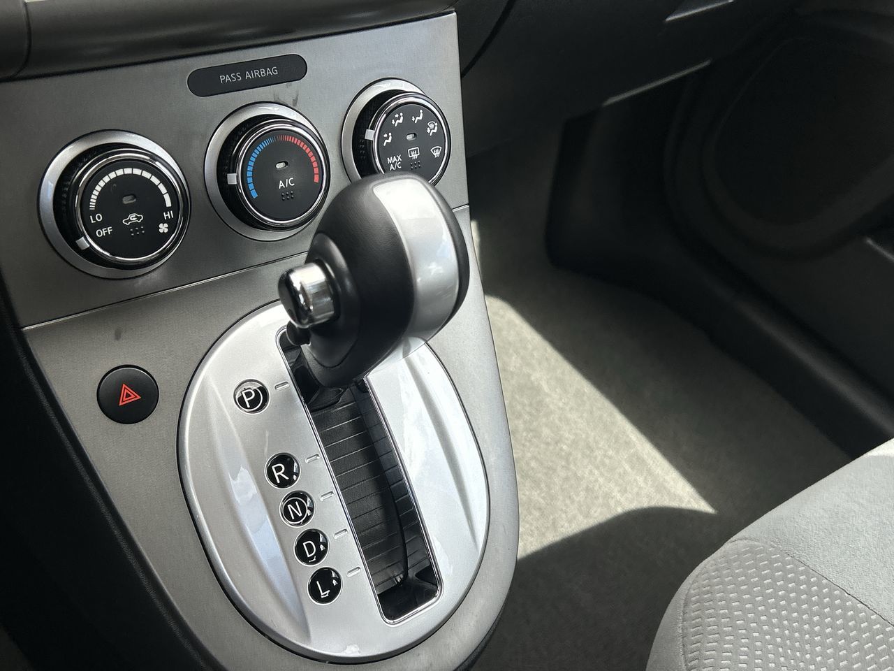 Nissan Sentra  2012 à Oakville, Ontario