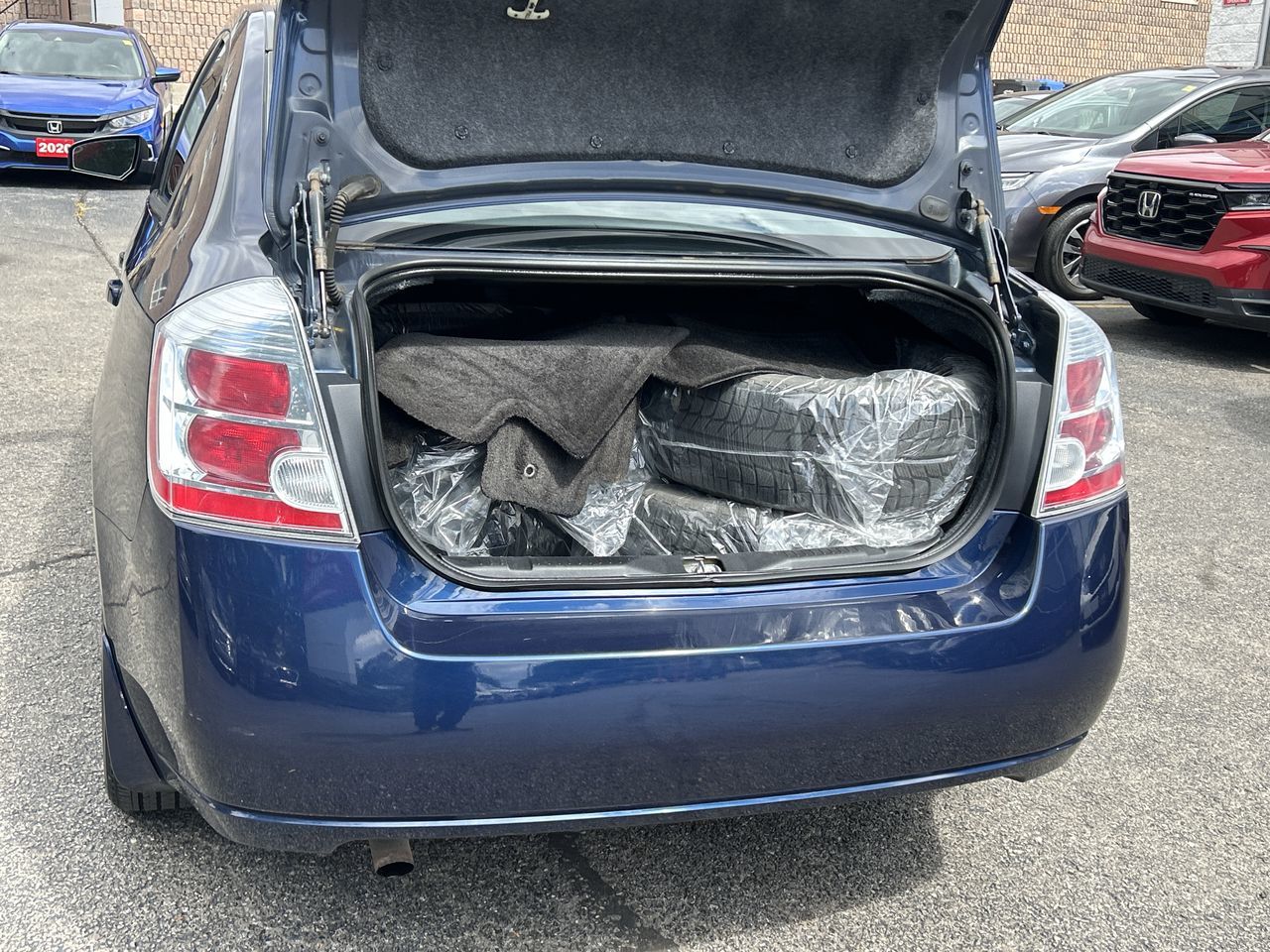 Nissan Sentra  2012 à Oakville, Ontario