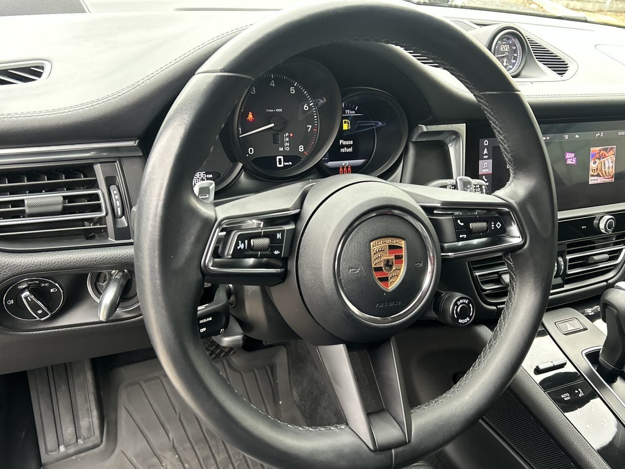 Porsche Macan  2023 à Oakville, Ontario