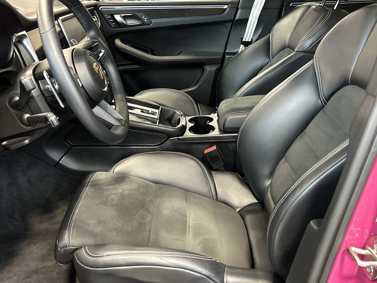 Porsche Macan  2024 à Oakville, Ontario