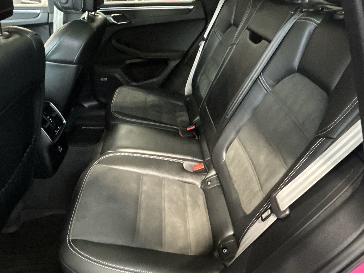 Porsche Macan  2024 à Oakville, Ontario