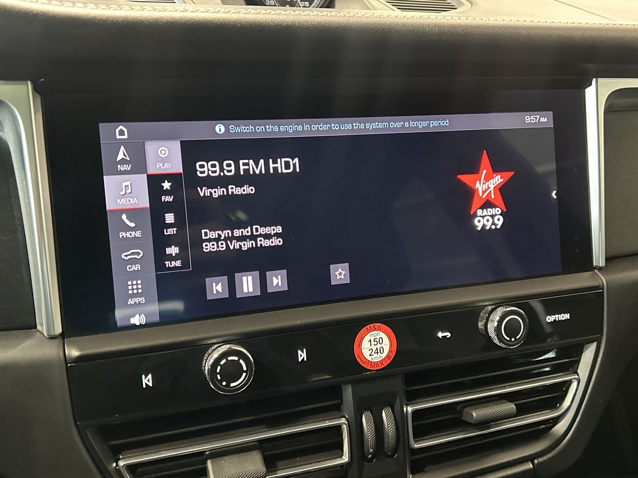 Porsche Macan  2024 à Oakville, Ontario