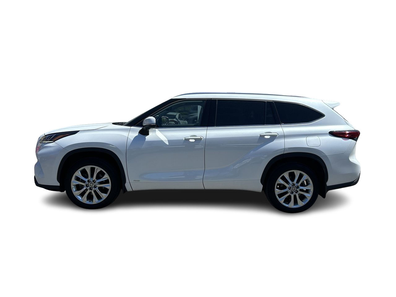 2023 Toyota Highlander hybrid in Oakville, Ontario
