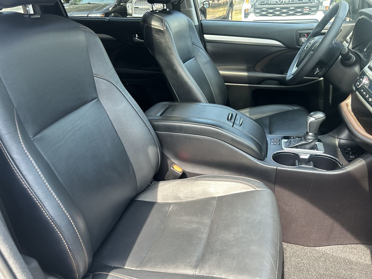 2016 Toyota Highlander in Oakville, Ontario