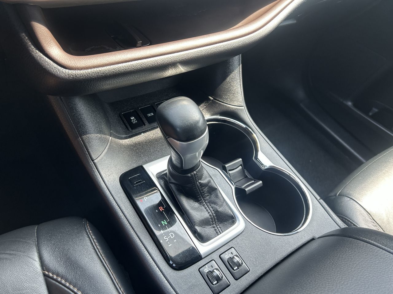 2016 Toyota Highlander in Oakville, Ontario