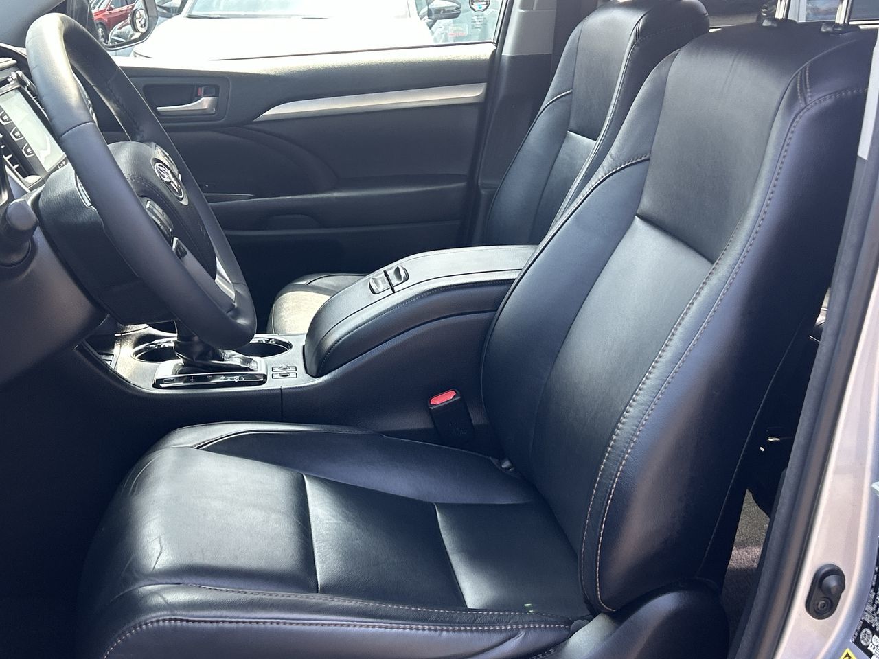 2016 Toyota Highlander in Oakville, Ontario