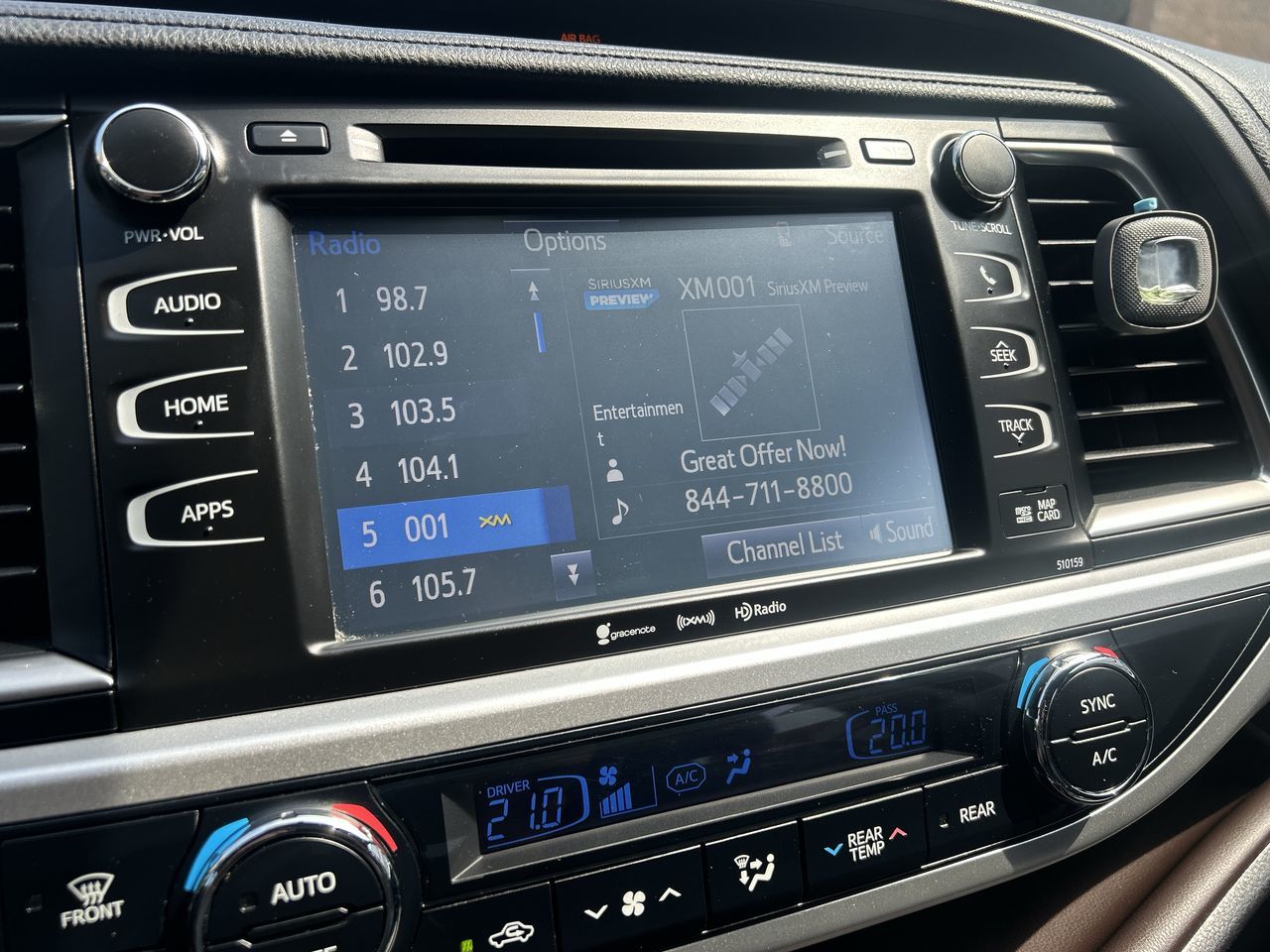 2016 Toyota Highlander in Oakville, Ontario