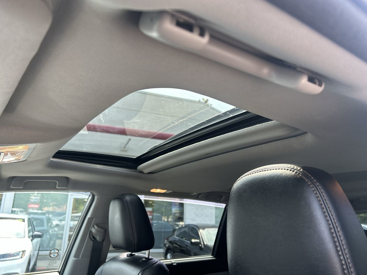 2016 Toyota Highlander in Oakville, Ontario