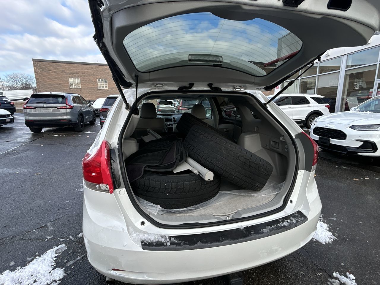 2010 Toyota Venza in Oakville, Ontario