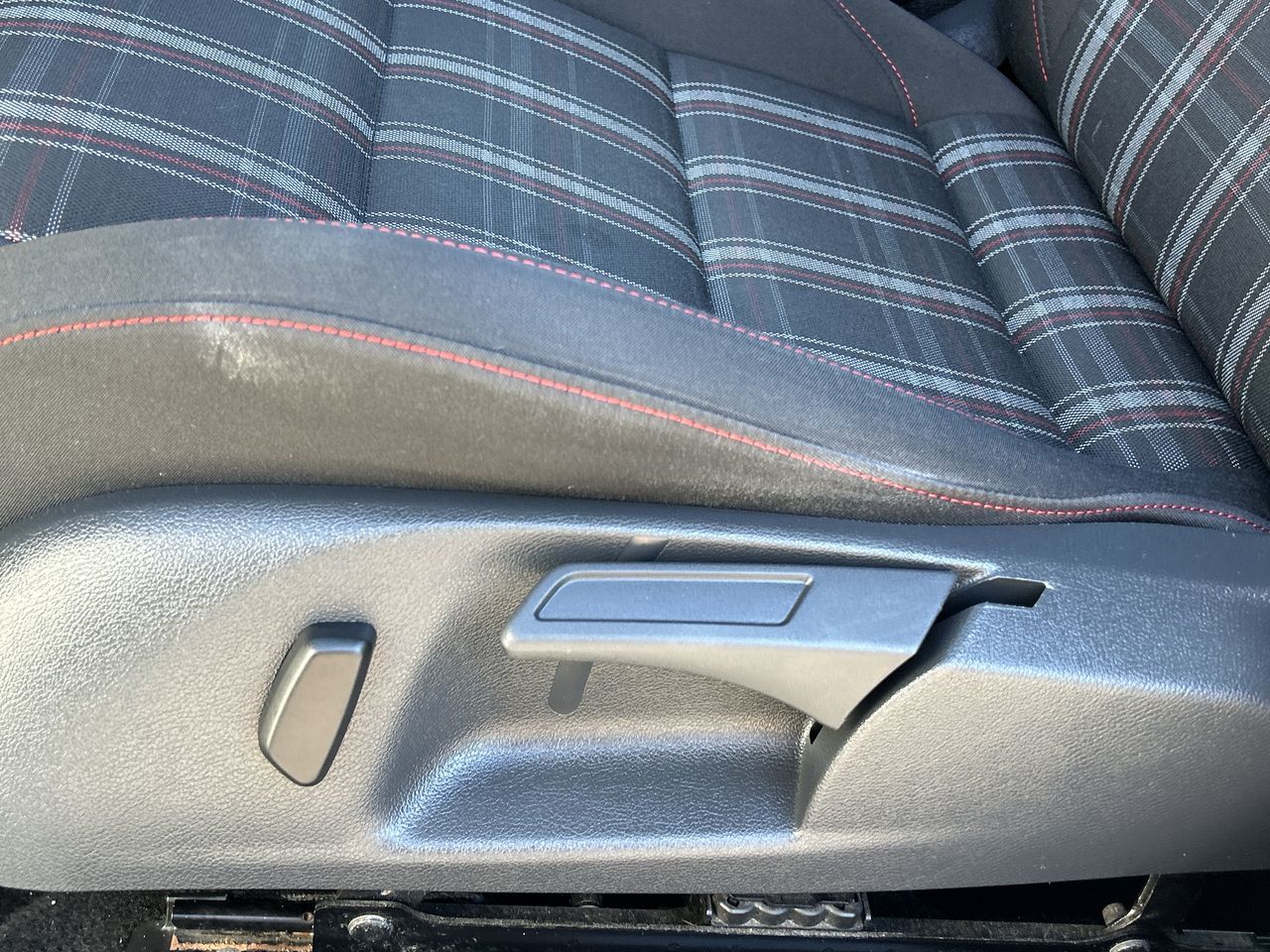 2013 Volkswagen Golf in Oakville, Ontario