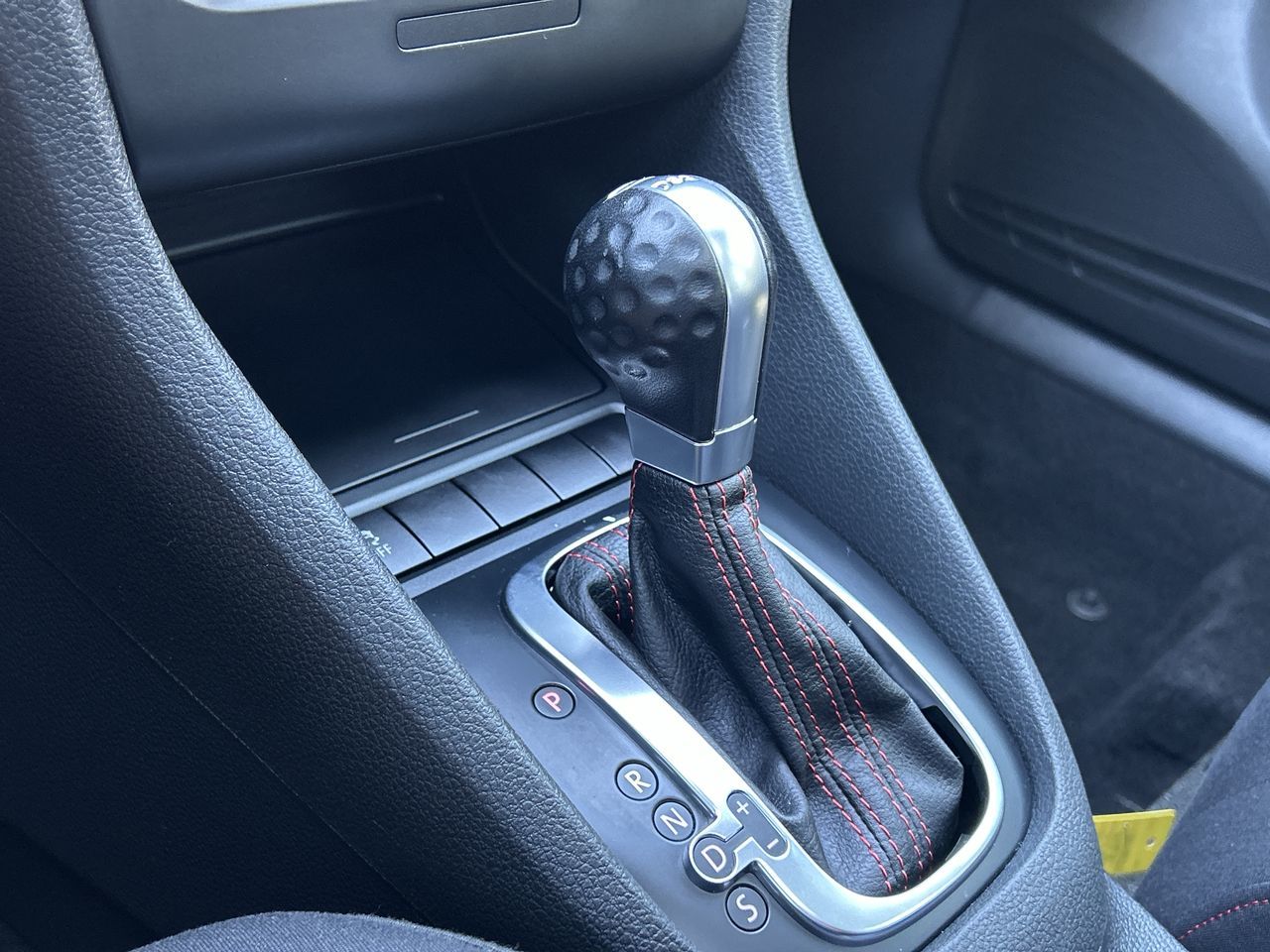 2013 Volkswagen Golf in Oakville, Ontario