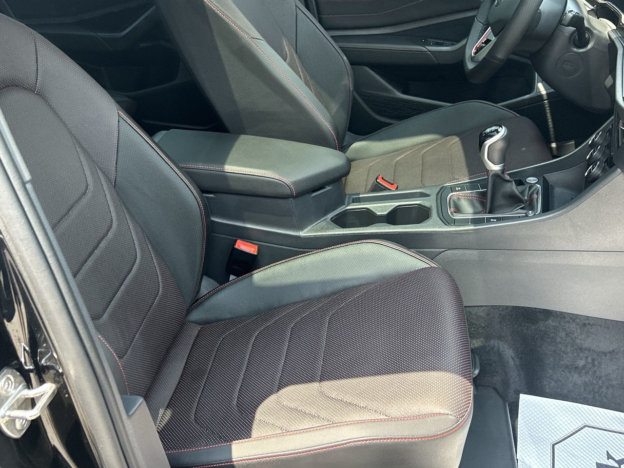 2024 Volkswagen Jetta GLI 2.0T 6Sp in Oakville, Ontario