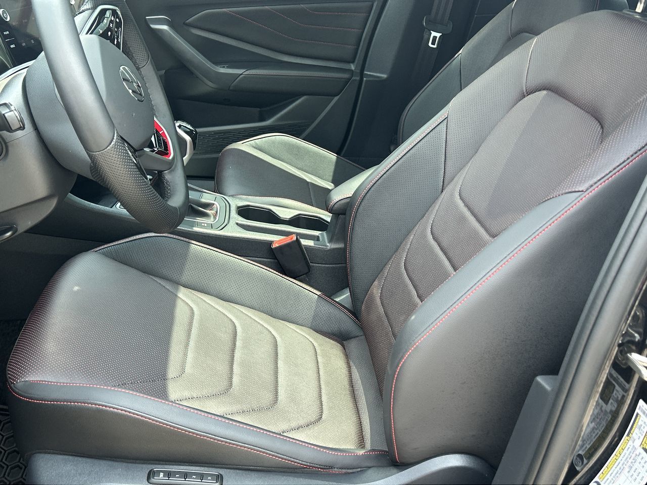 2024 Volkswagen Jetta GLI 2.0T 6Sp in Oakville, Ontario