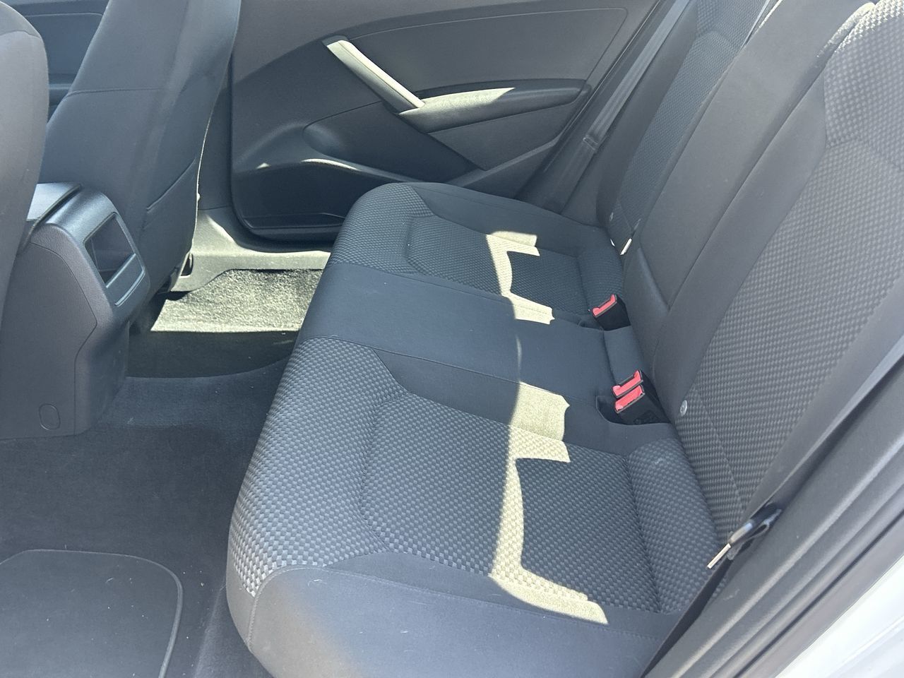 2013 Volkswagen Passat in Oakville, Ontario