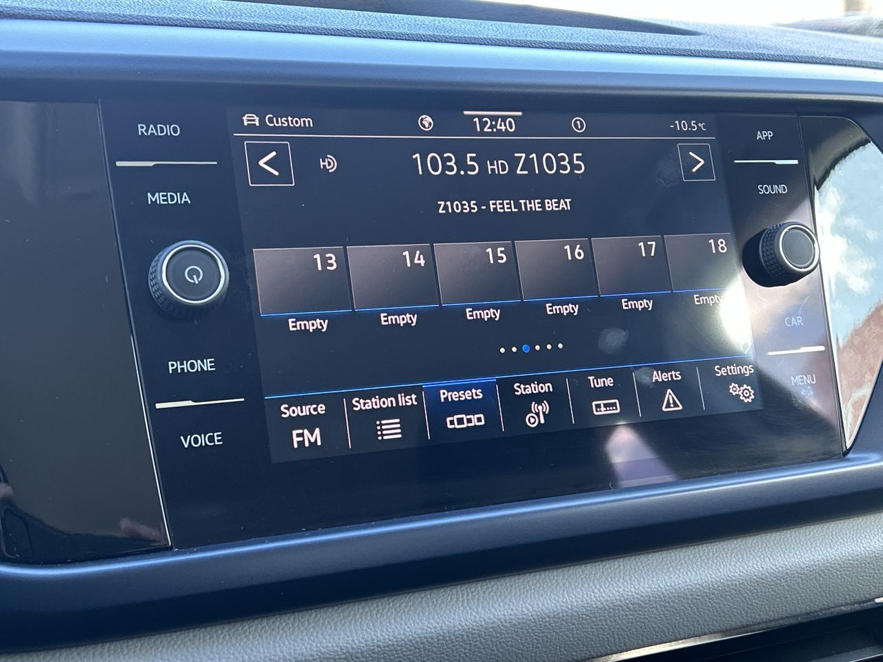 2023 Volkswagen Taos