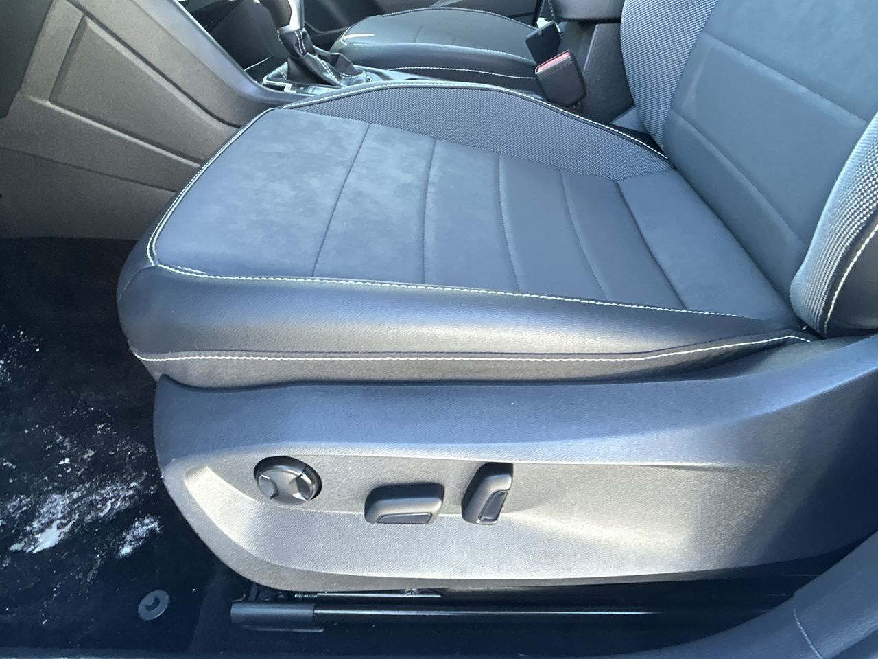 2023 Volkswagen Taos