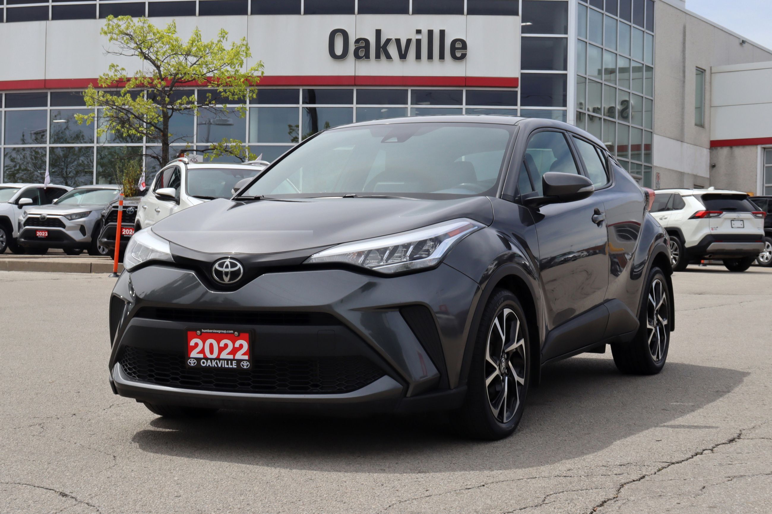 2022 Toyota C-HR XLE Premium FWD Low KM | Dealership Serviced