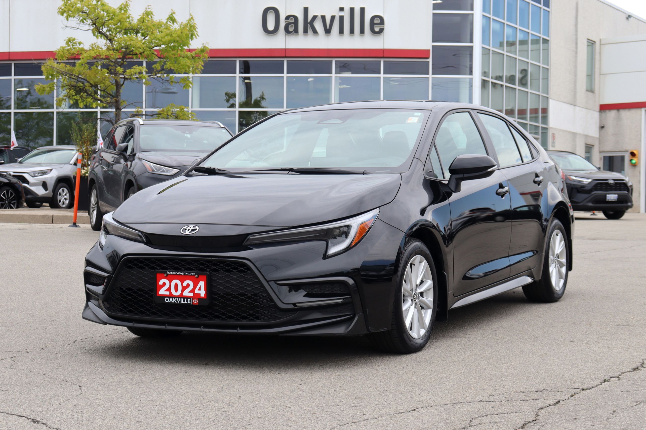 2024 Toyota Corolla SE Lease Trade-in | Low KM