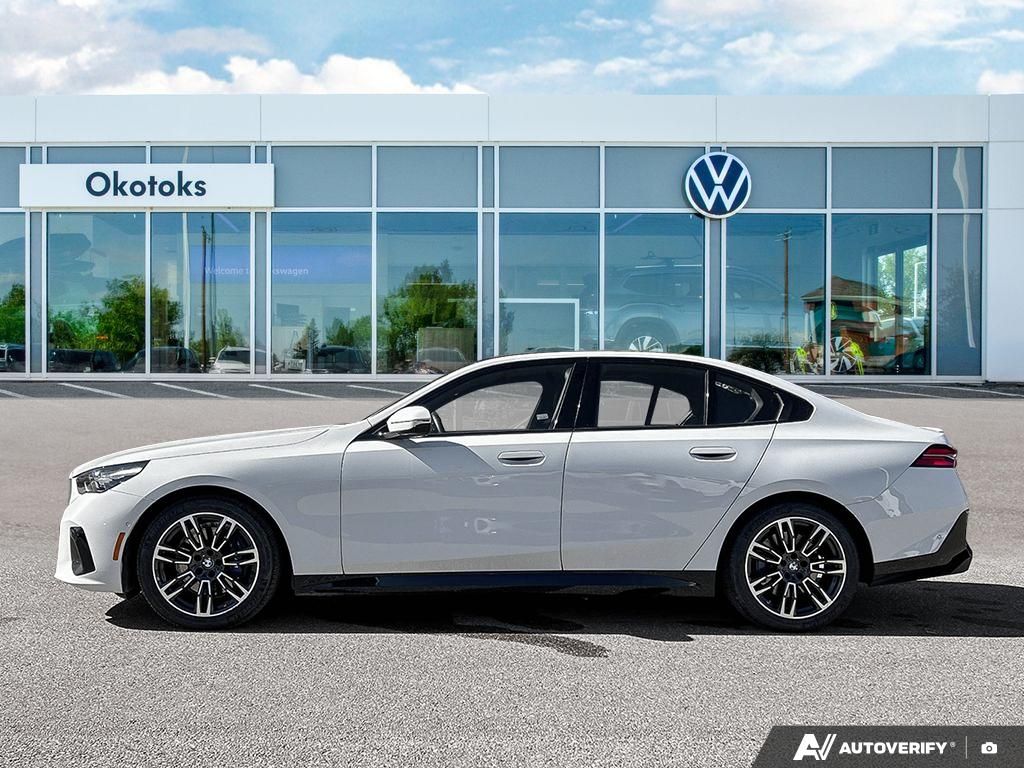 Photo 2026 BMW 5 Series 530i xDrive #3