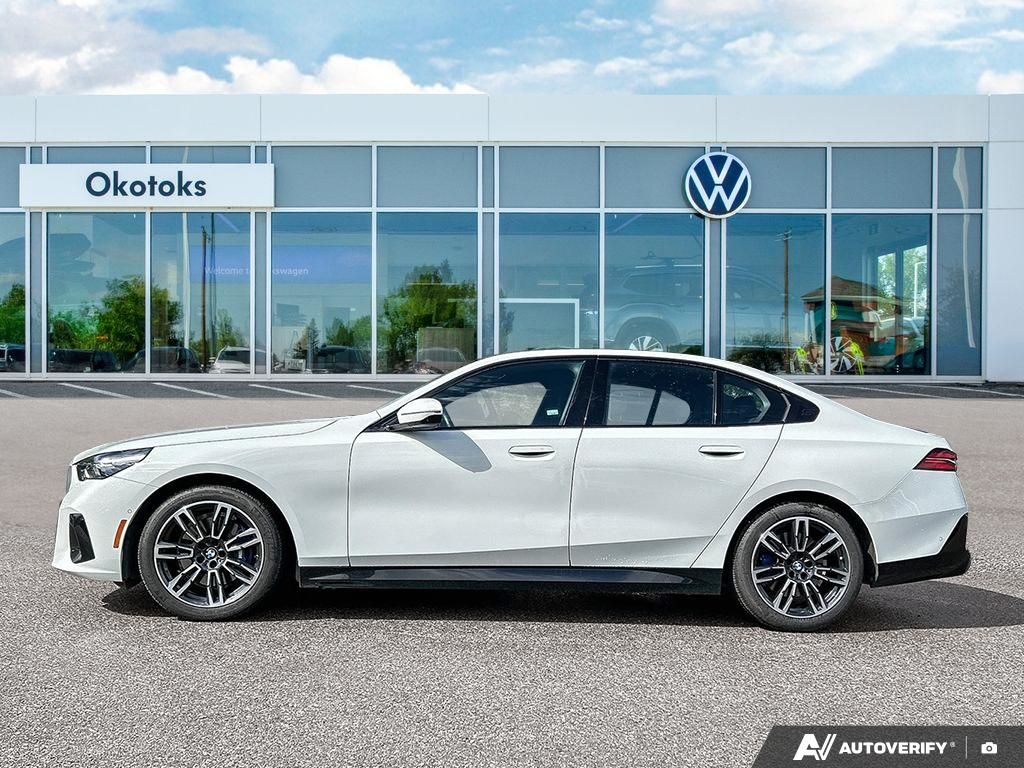 Photo 2026 BMW 5 Series 530i xDrive #3