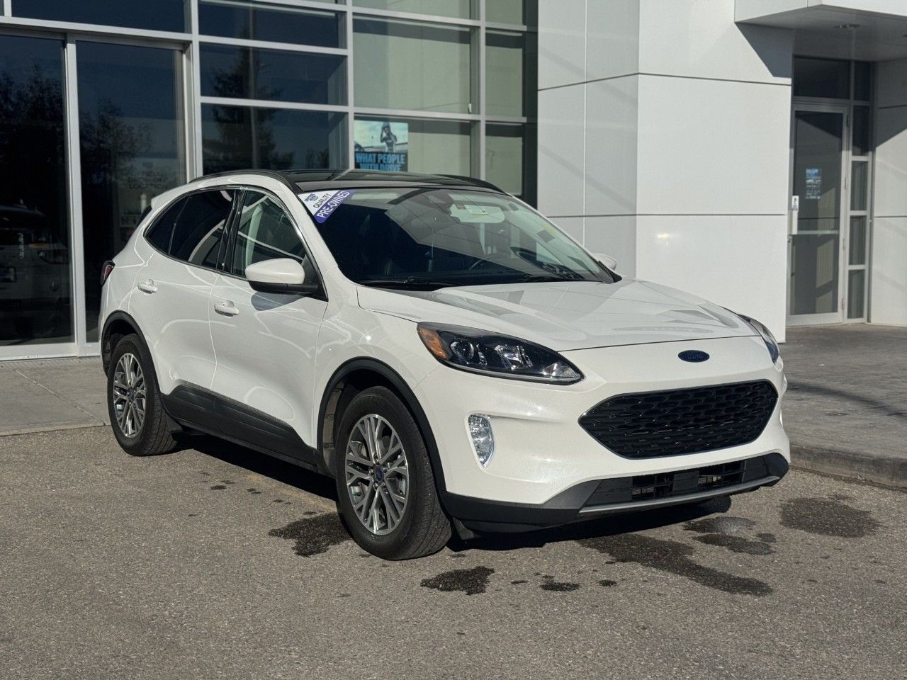 Photo 2022 Ford Escape SEL Hybrid AWD #2