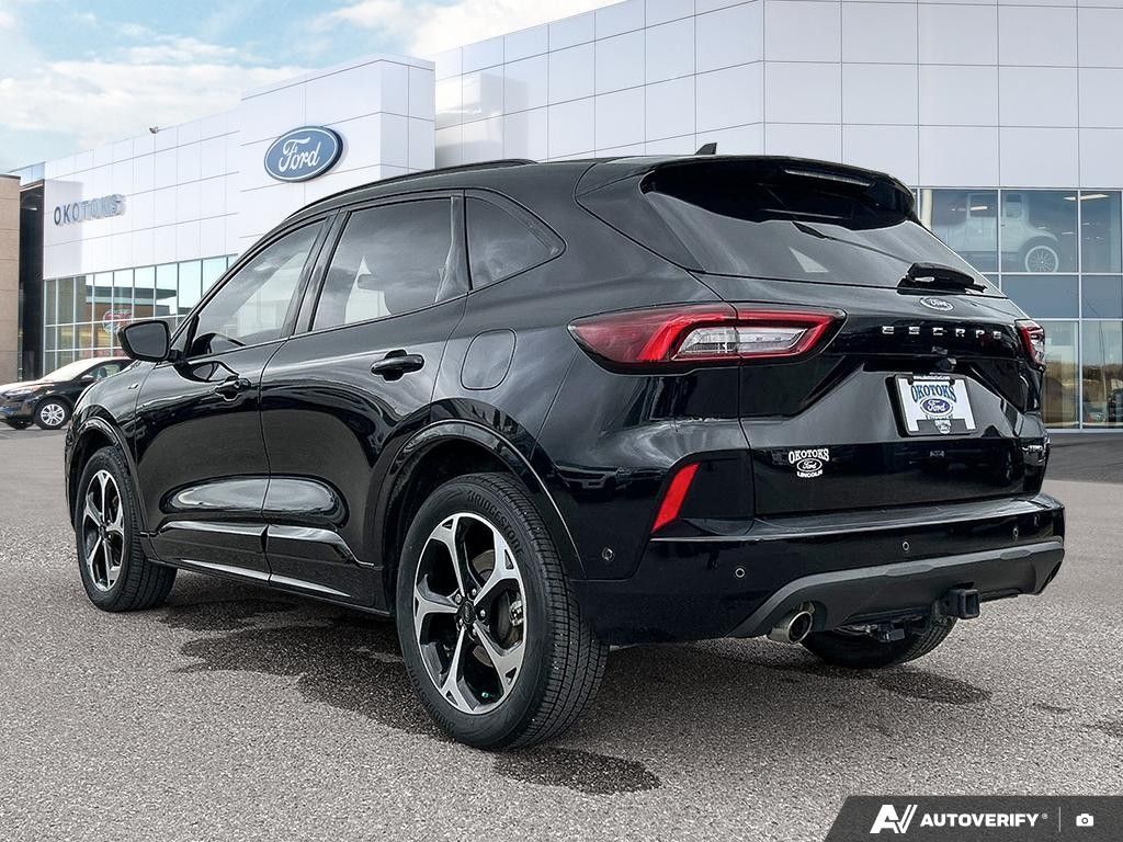 Photo 2023 Ford Escape ST-Line Elite AWD #4