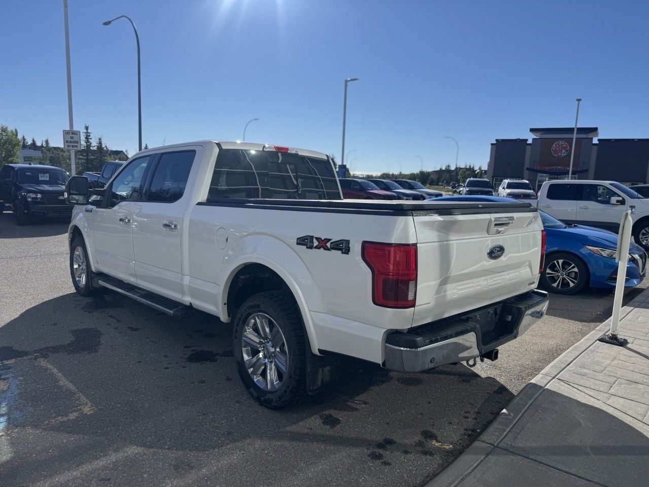 Photo 2019 Ford F-150 LARIAT 4WD SuperCrew 5.5' Box #3