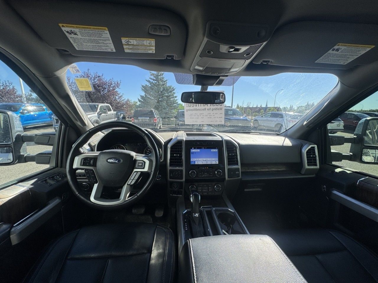 Photo 2019 Ford F-150 LARIAT 4WD SuperCrew 5.5' Box #5